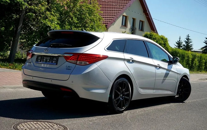 Hyundai i40 cena 36700 przebieg: 246000, rok produkcji 2011 z Płock małe 742